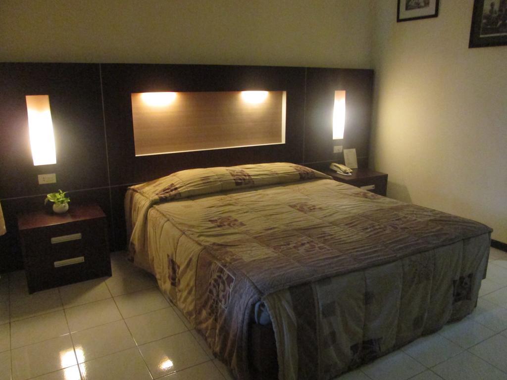 Hotel Wisanti Jogyakarta Zewnętrze zdjęcie