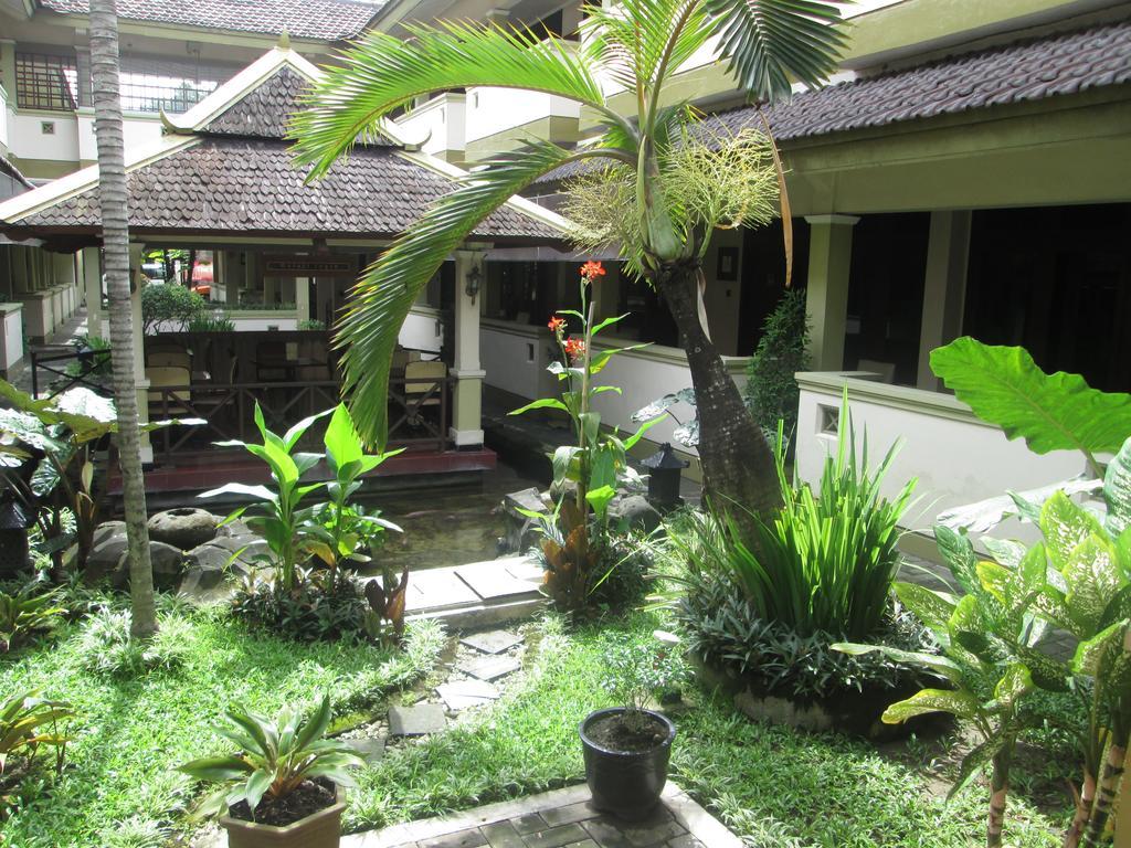 Hotel Wisanti Jogyakarta Zewnętrze zdjęcie