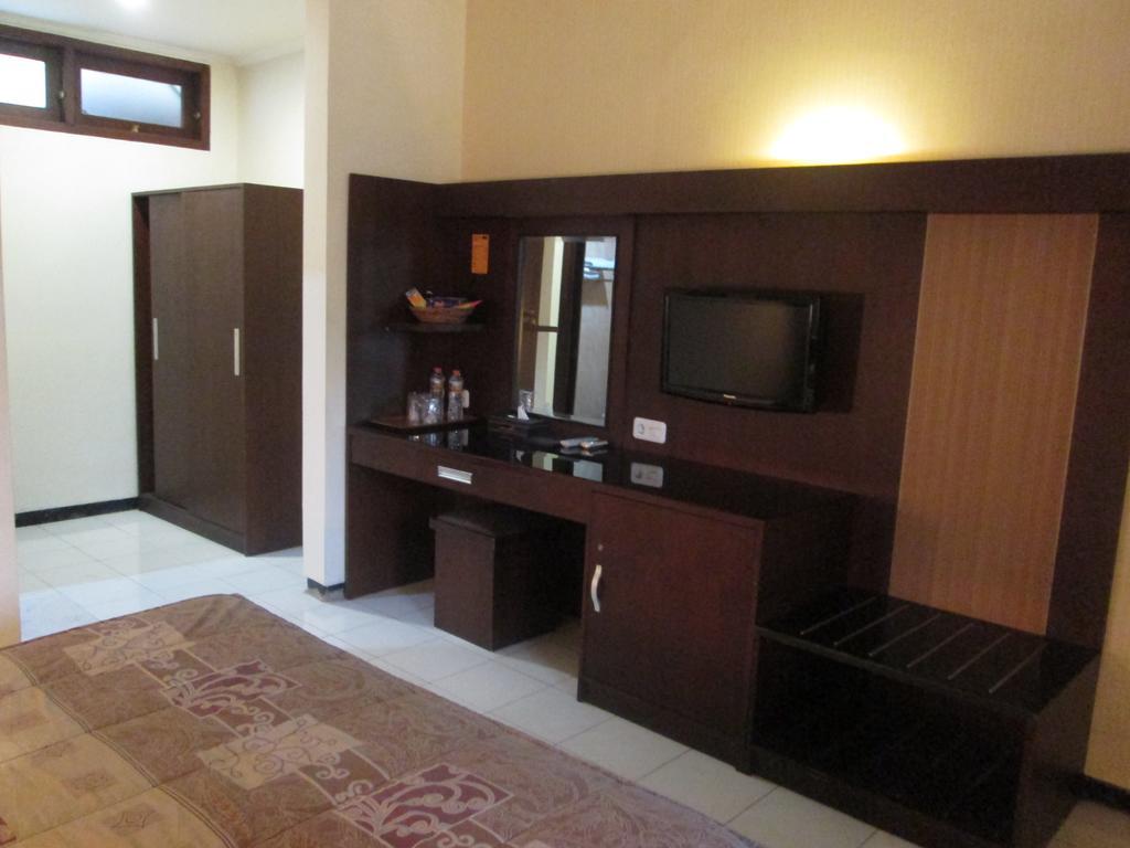 Hotel Wisanti Jogyakarta Zewnętrze zdjęcie