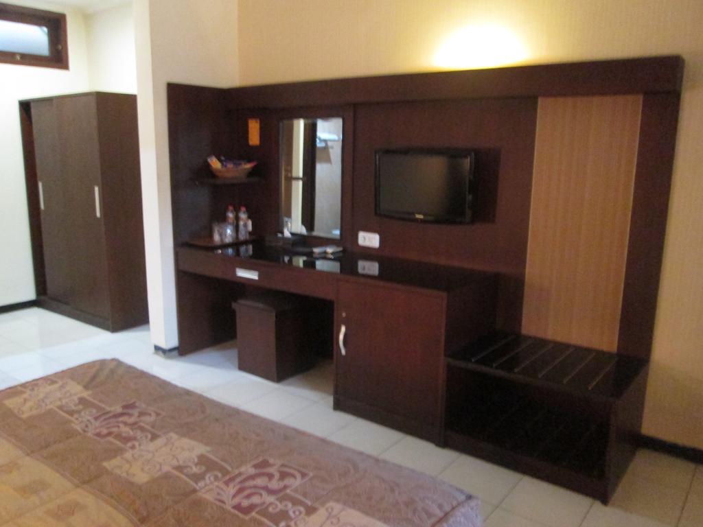 Hotel Wisanti Jogyakarta Zewnętrze zdjęcie